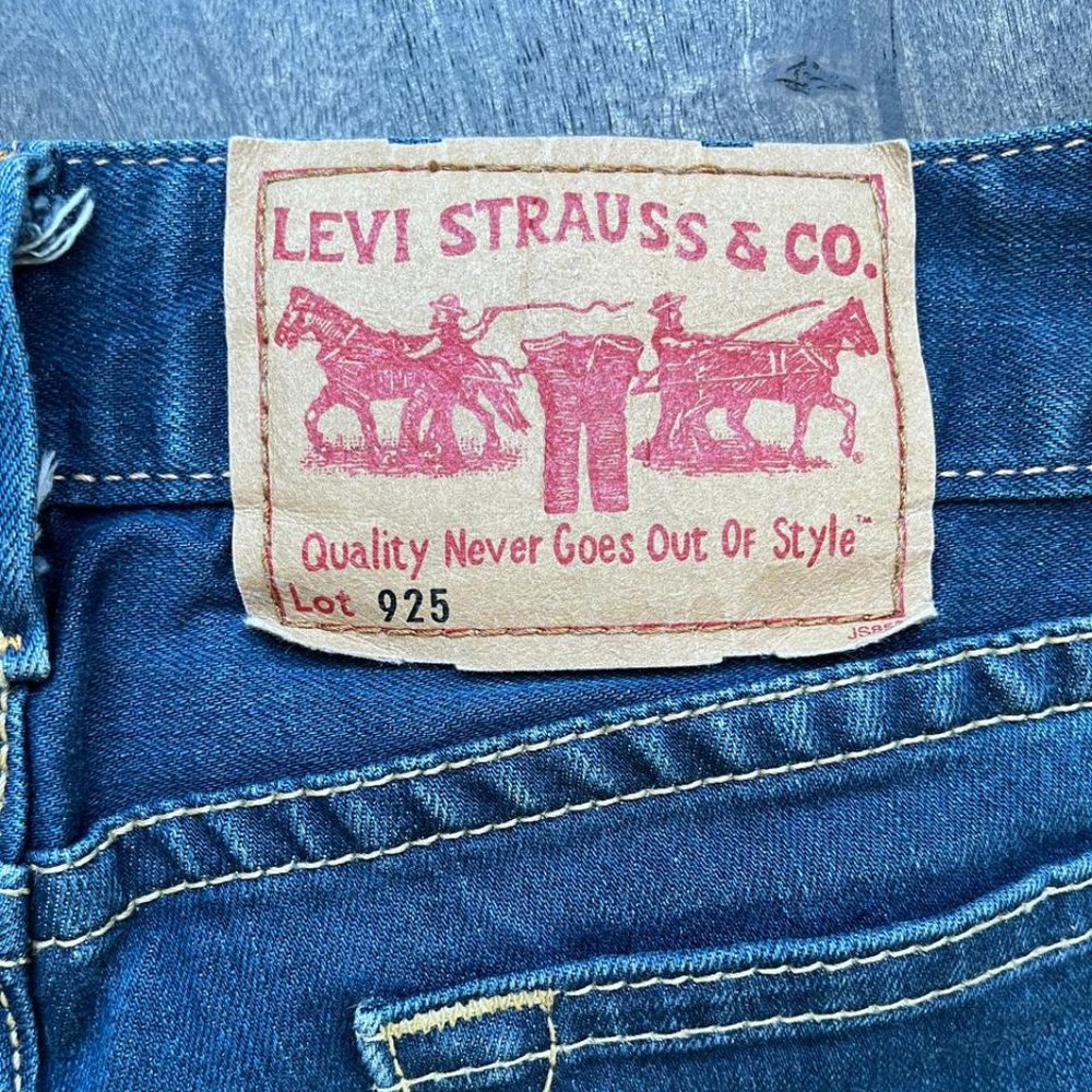 Levis 925 Jeans